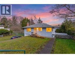 4121 Quadra St, Saanich, BC V8X1L1 Photo 40