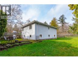 4121 Quadra St, Saanich, BC V8X1L1 Photo 39
