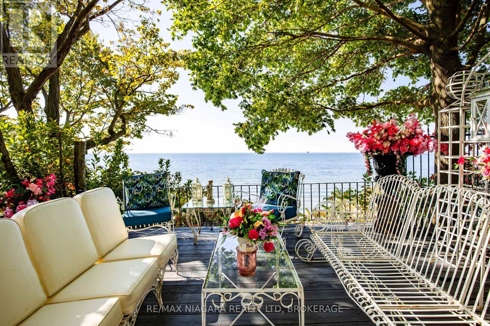735 LAKESHORE ROAD E - 41