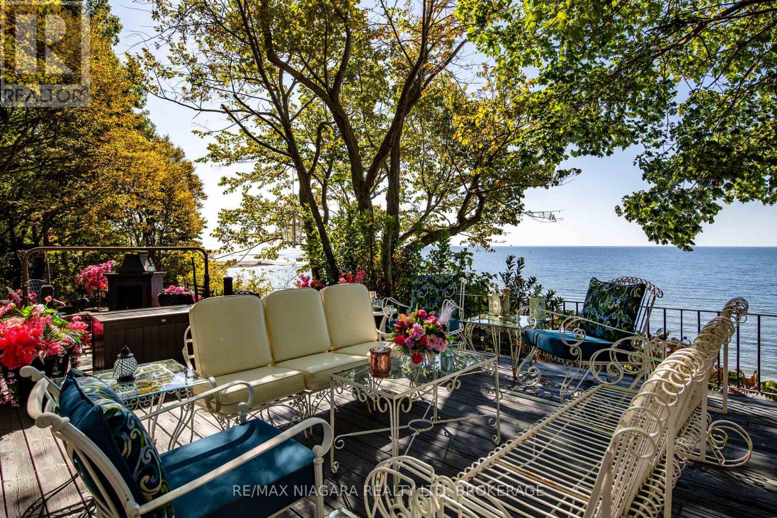 735 LAKESHORE ROAD E - Image 42