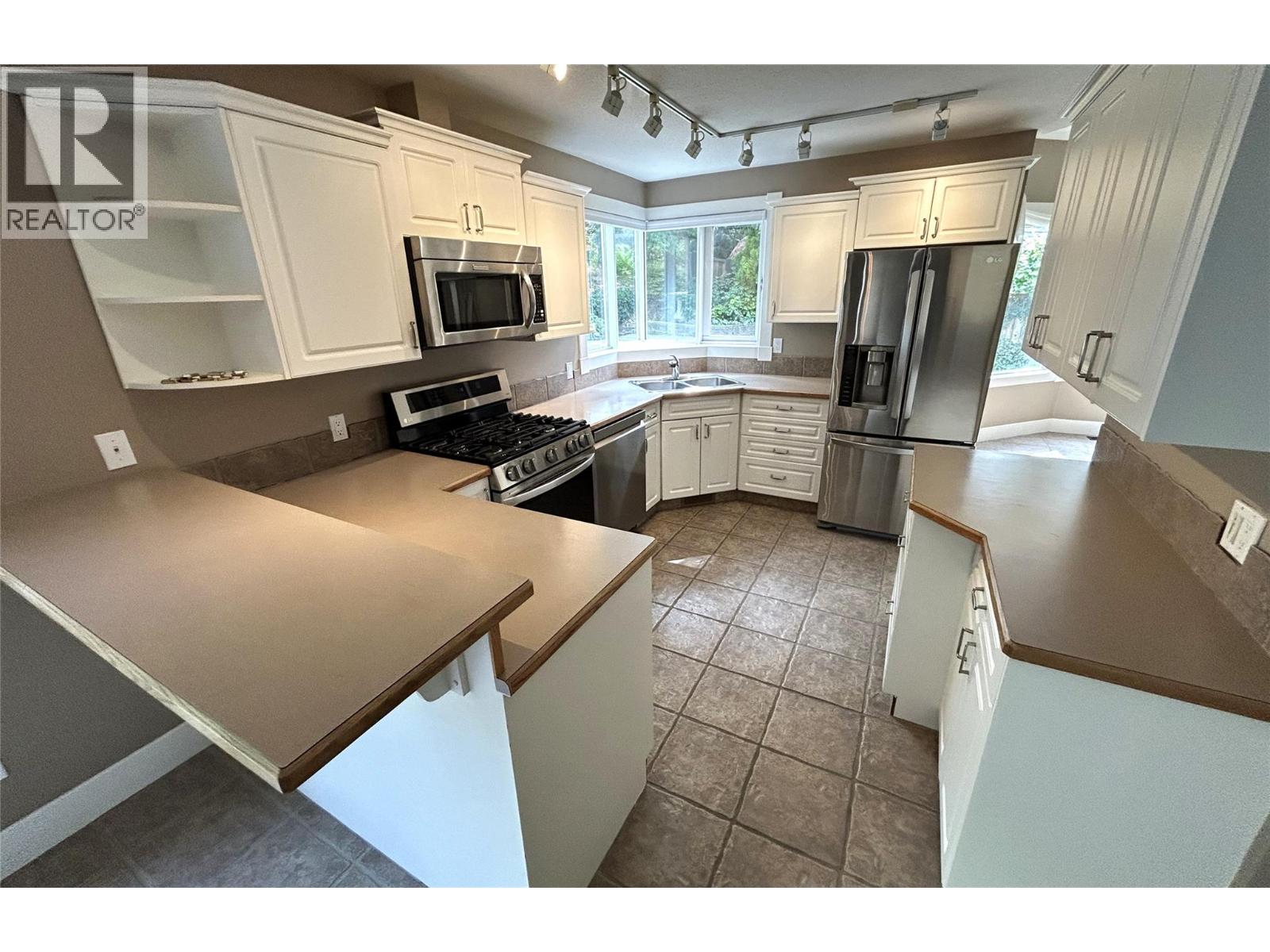  205 Merlin Court, Kelowna