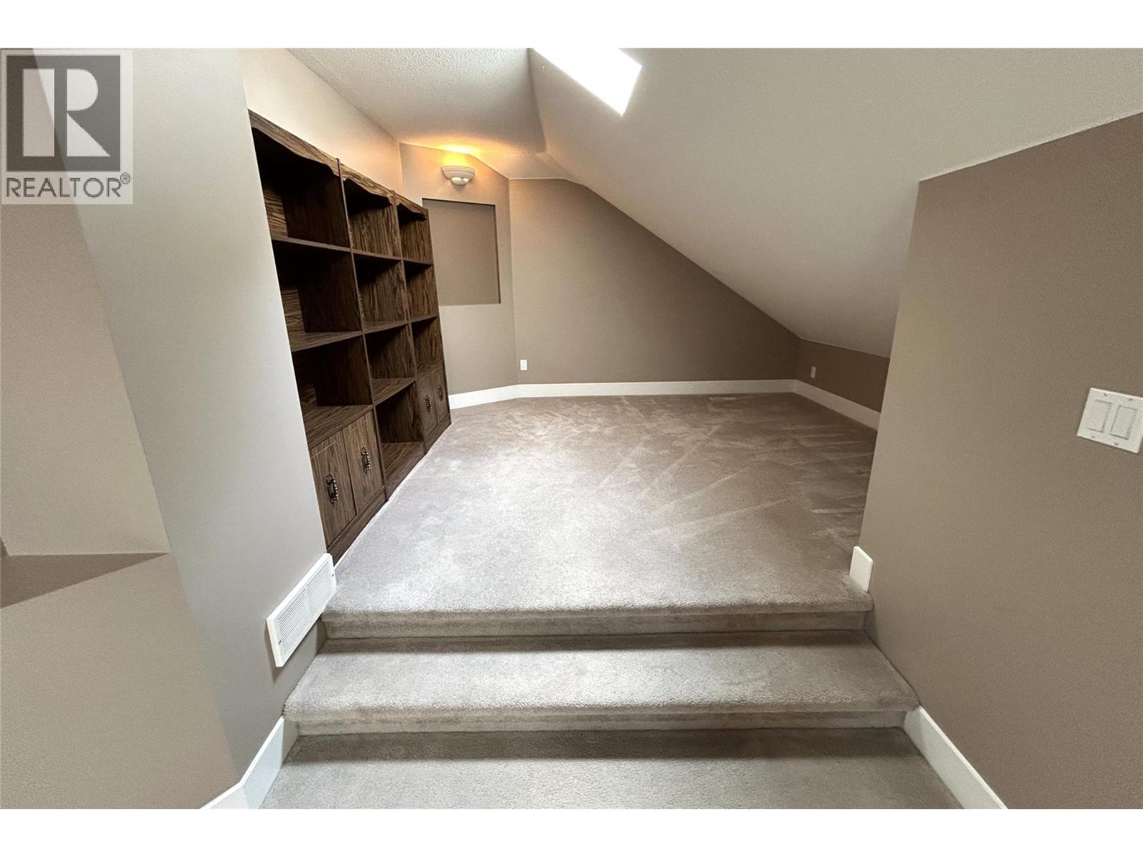  205 Merlin Court, Kelowna