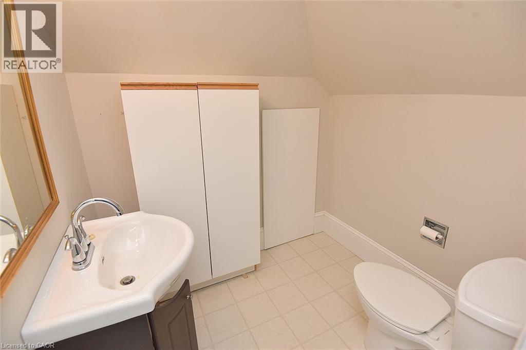 34 Holton Avenue South — photo 31