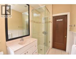 34 Holton Avenue S, Hamilton, ON L8M2L2 Photo 25