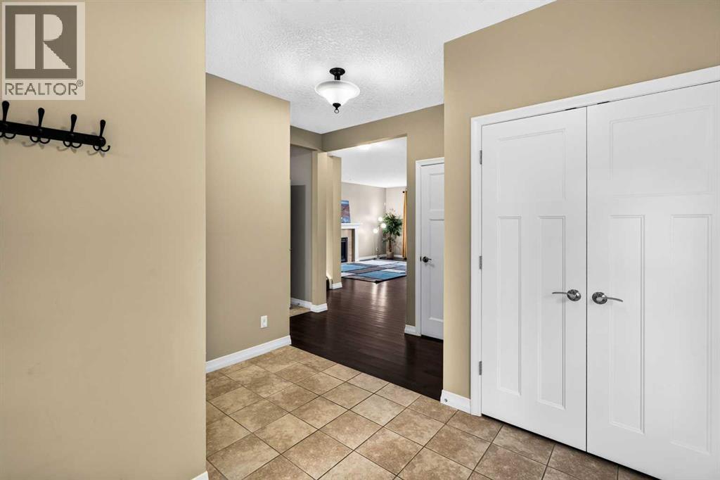 370 Silverado Way SW - 2