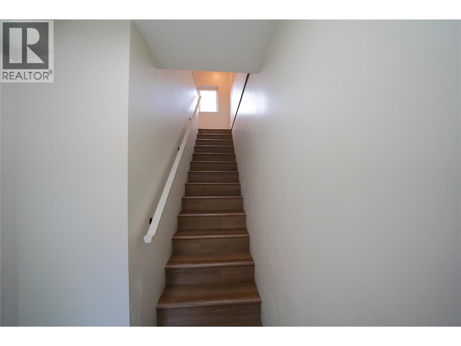 #A 920 Front Street Street - Image 7