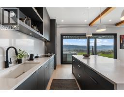2pc Bathroom - 18685 Sanborn Place, Summerland, BC V0H1Z3 Photo 12