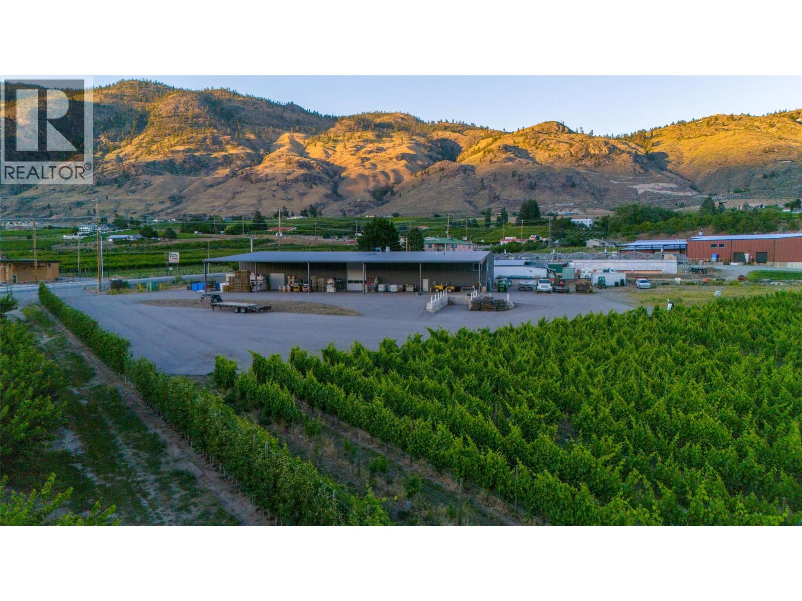 5221 45 Street, Osoyoos
