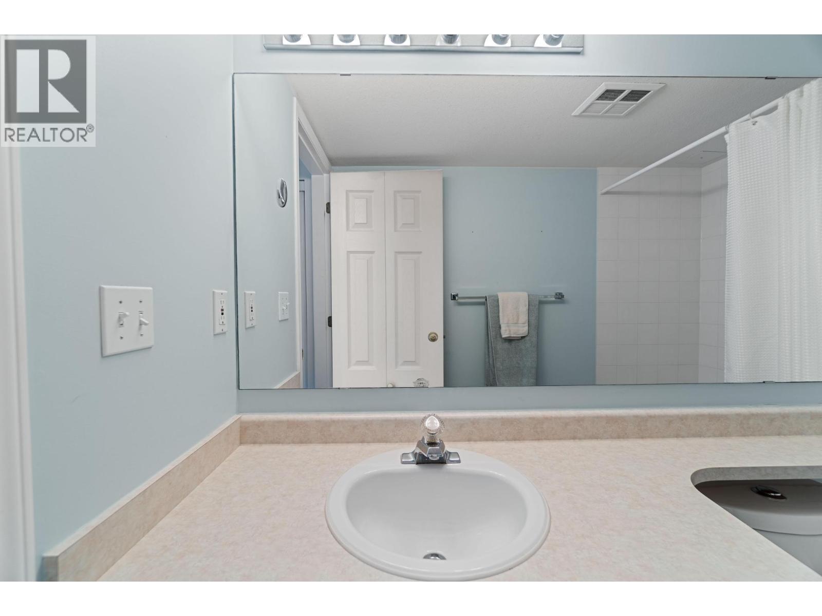 #207 650 3 Street - 10