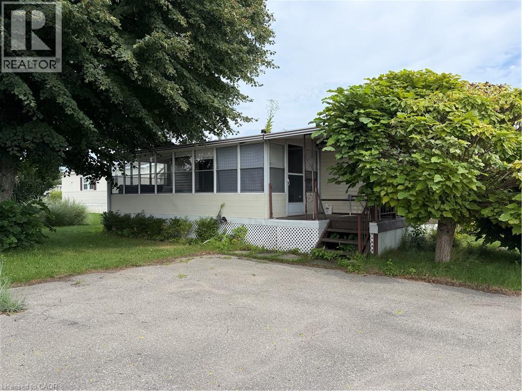 #35 92 CLUBHOUSE Road - 3