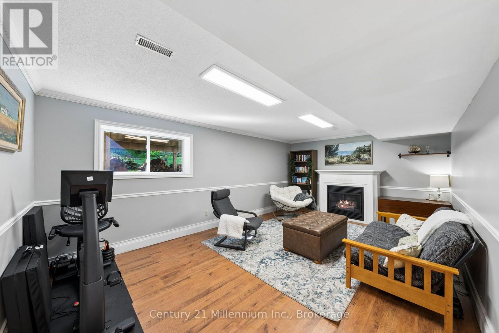 128 PARKLANE CRESCENT - 22
