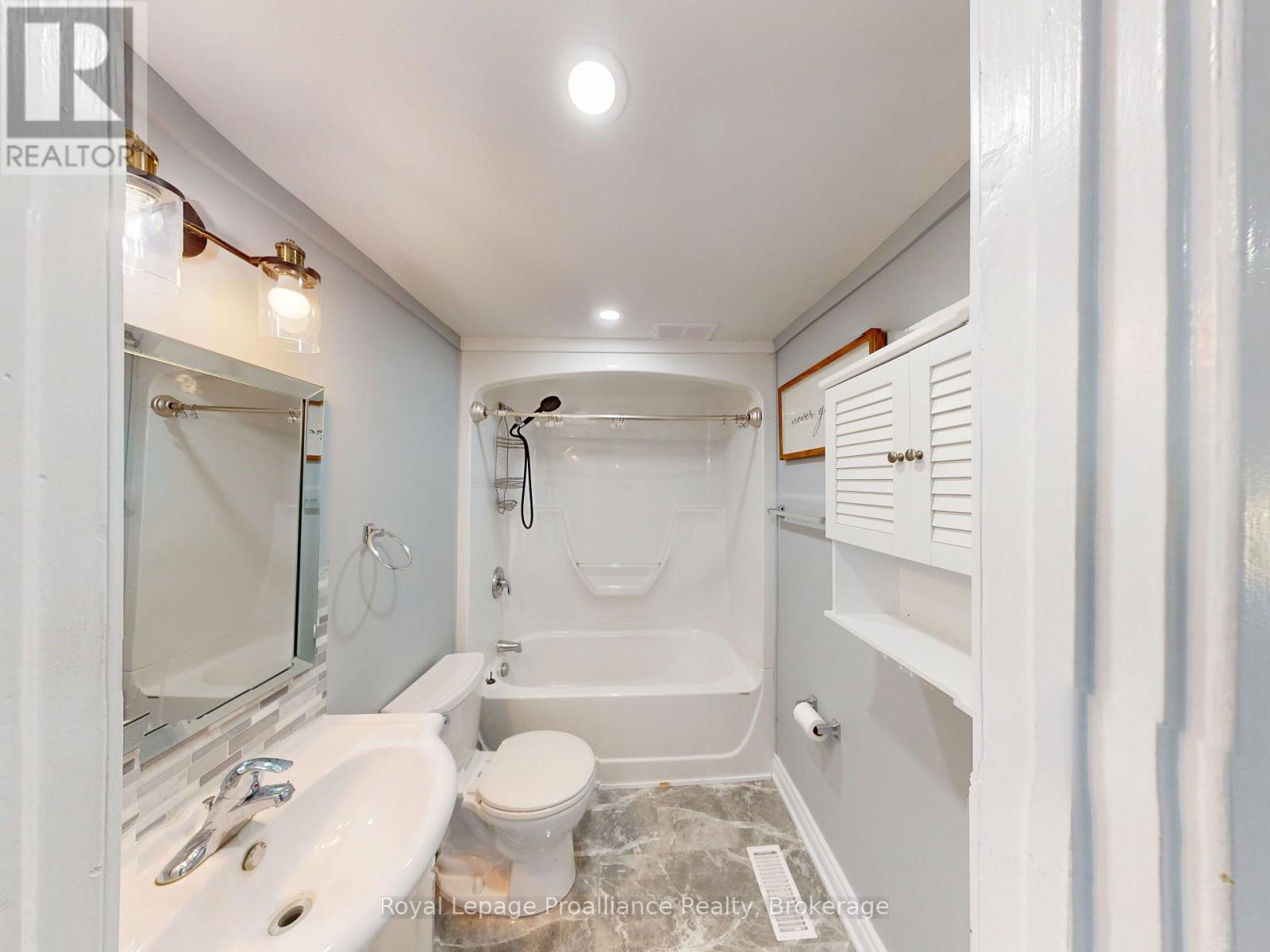 24 COSY COVE LANE - 13