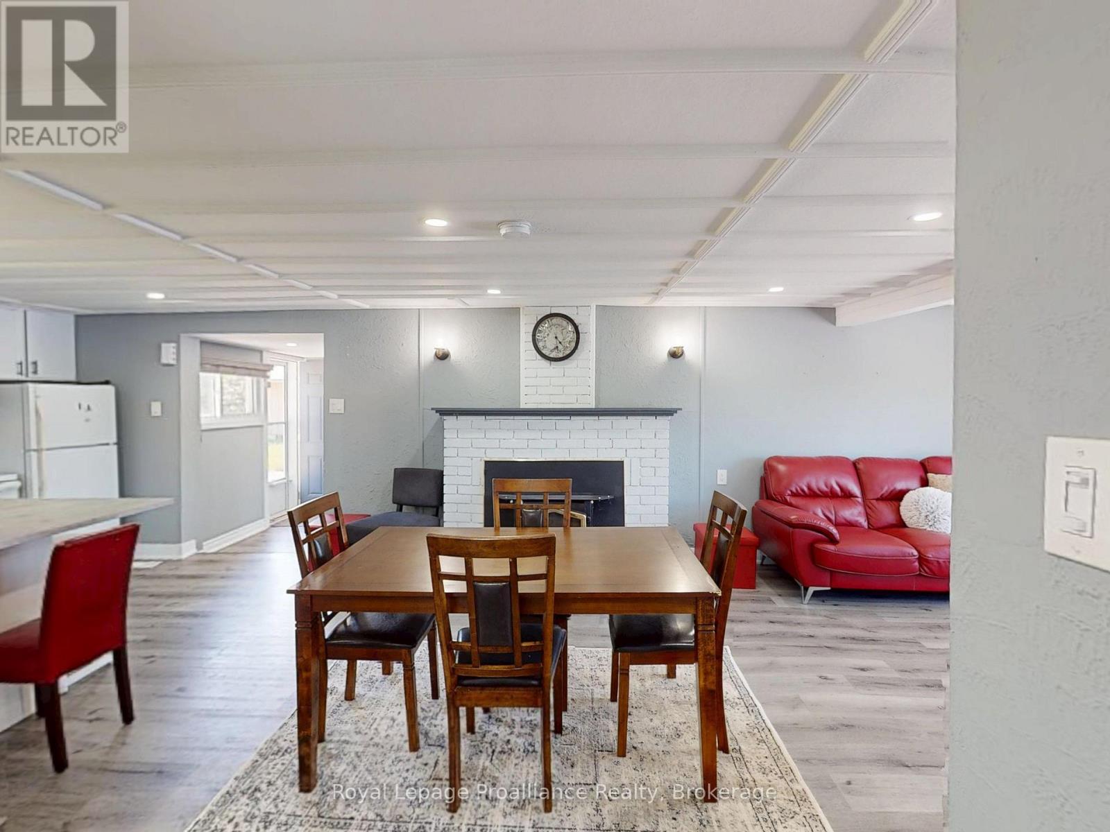 24 COSY COVE LANE - 8