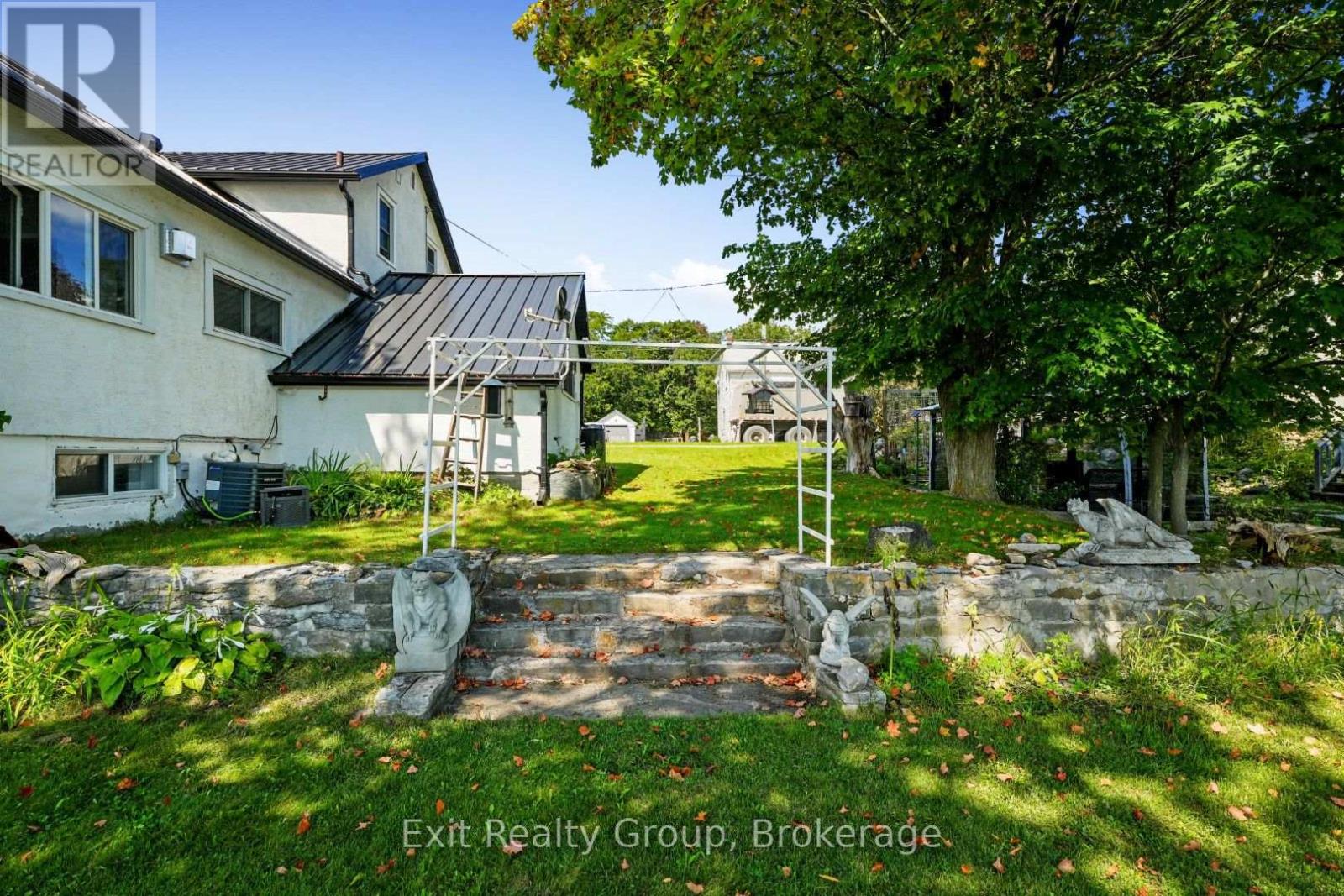 125 QUEEN STREET - 19