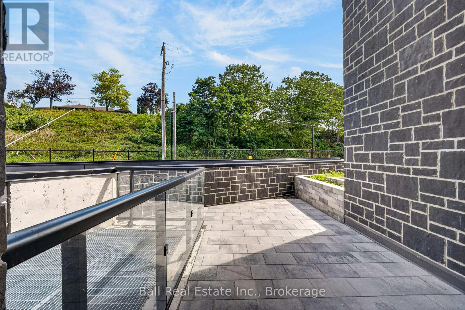 #116 99 LOUISA STREET - Image 30