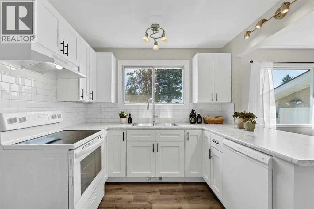 1825 16 Street SE - Image 14