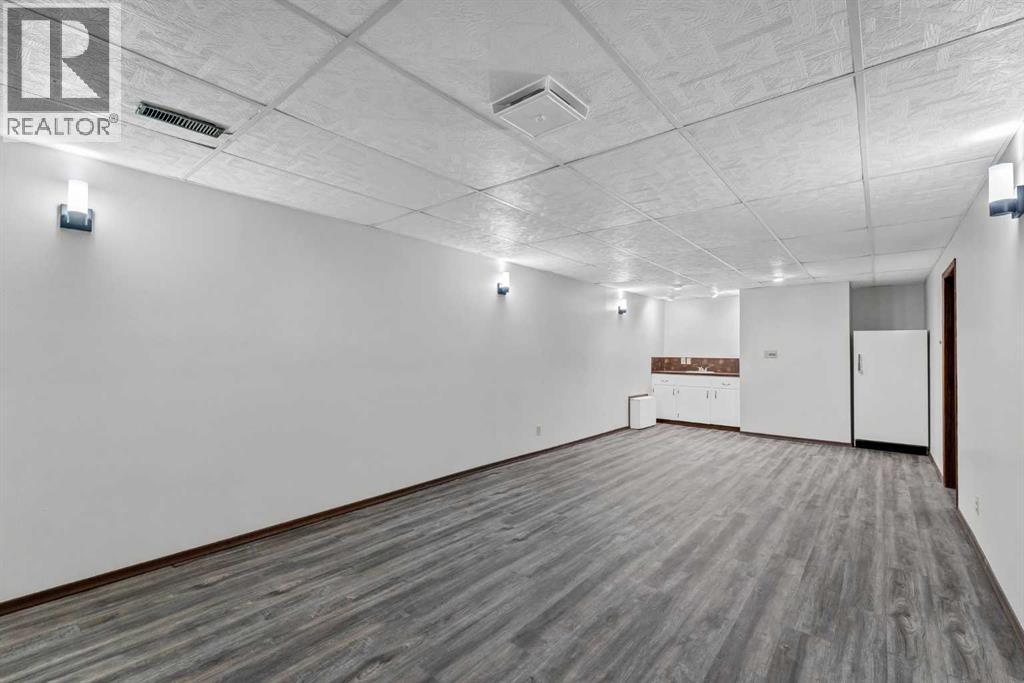 1825 16 Street SE - Image 26