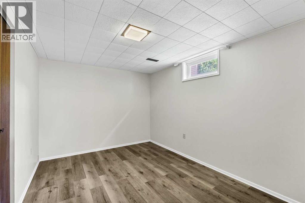1825 16 Street SE - Image 29