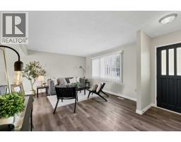 Primary Bedroom - 1825 16 Street Se, Medicine Hat, AB T1A7J8 Photo 6