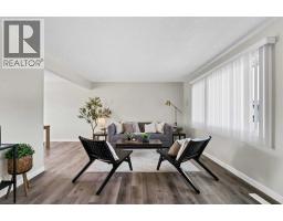 4pc Bathroom - 1825 16 Street Se, Medicine Hat, AB T1A7J8 Photo 7