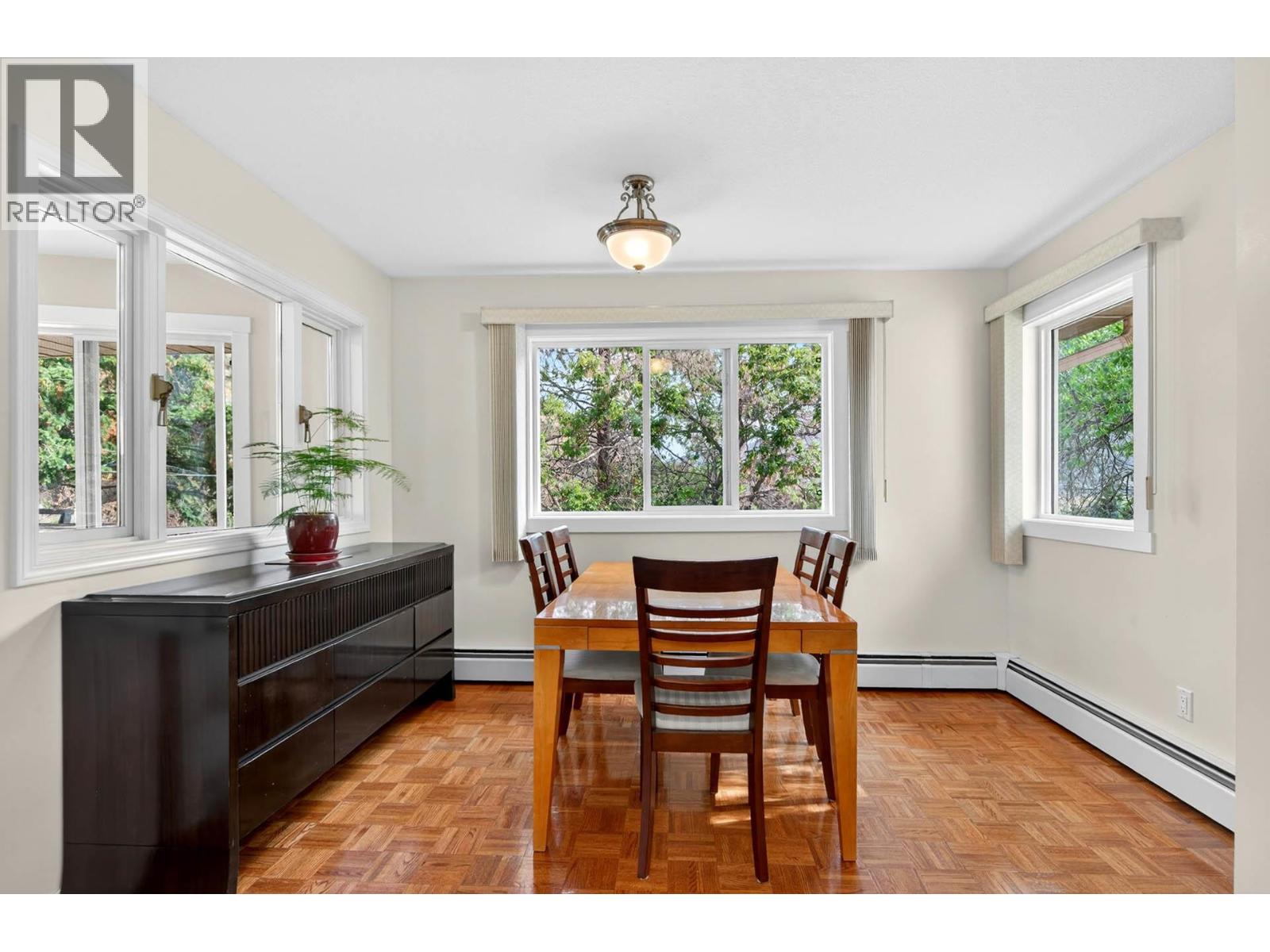 820 ANDERSON Terrace - Image 11