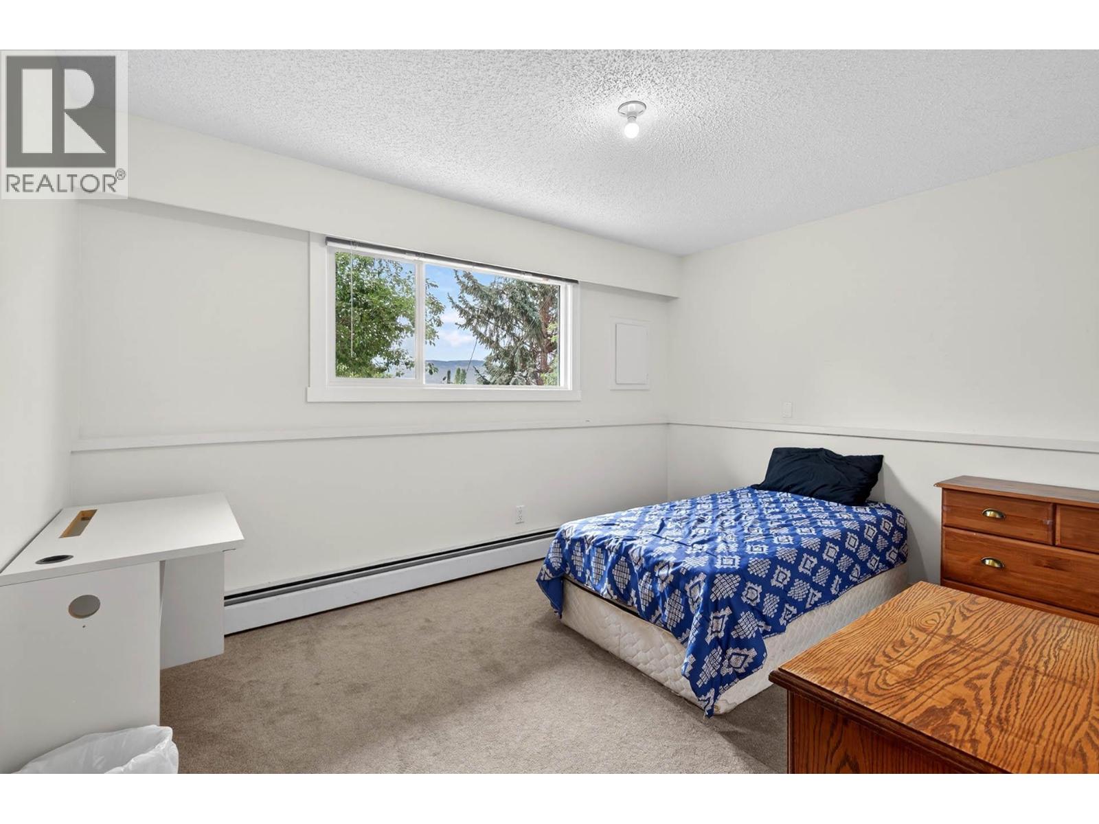 820 ANDERSON Terrace - Image 40