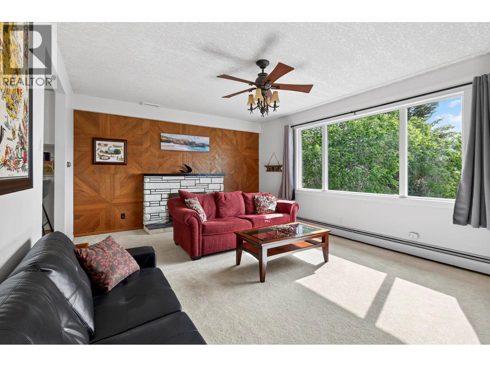 820 ANDERSON Terrace - 4