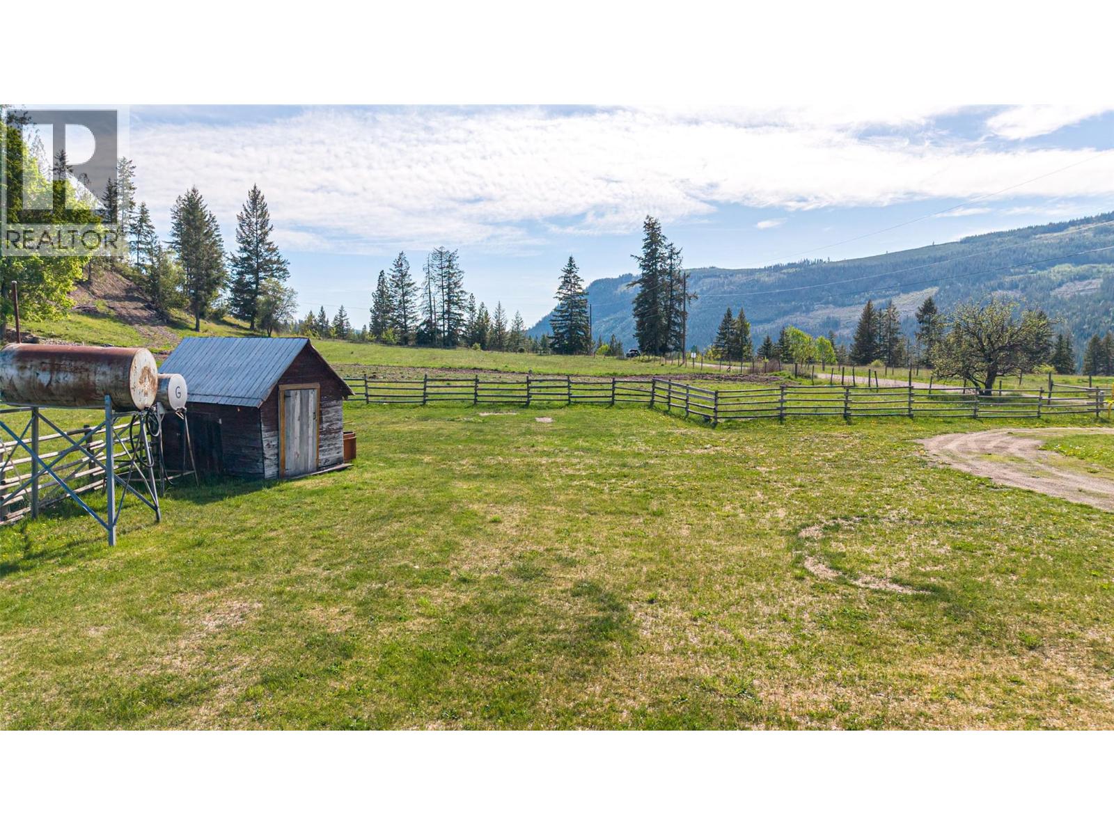 43 Sigalet Road - 14