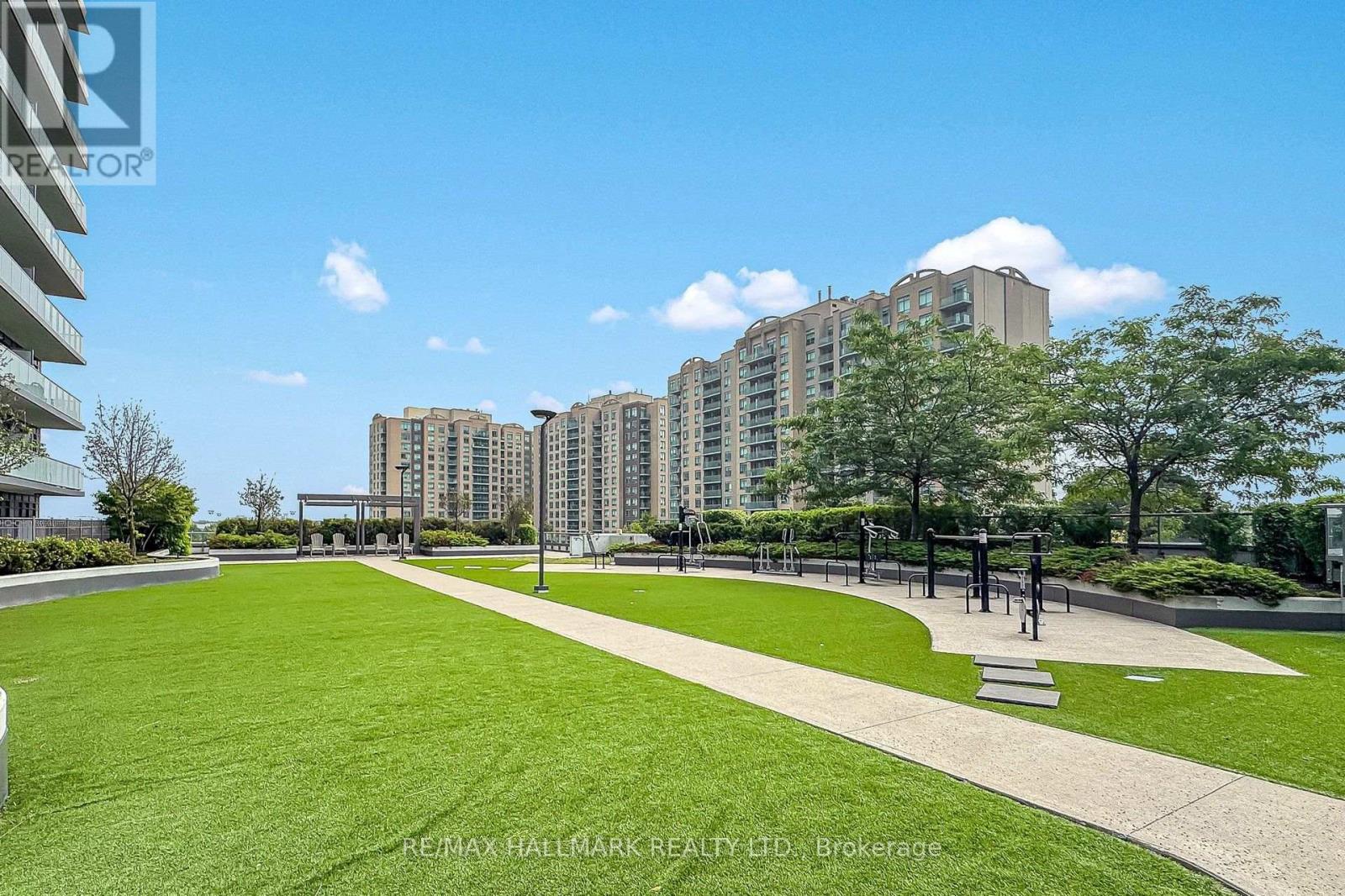 #PH 10 55 ONEIDA CRESCENT - 23