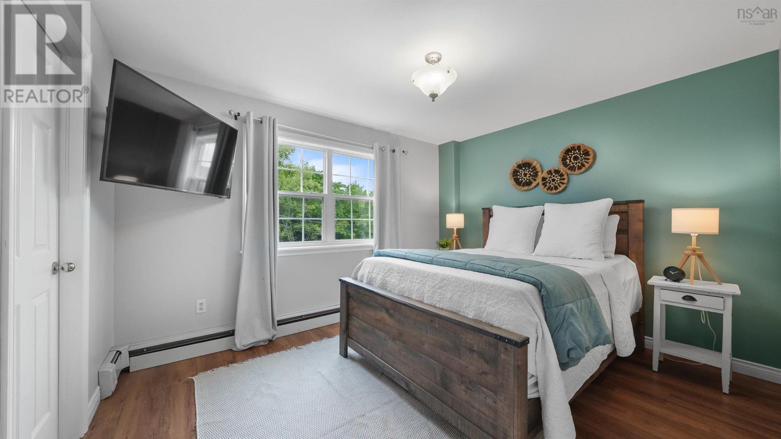 12 Maplewood Drive - Image 14