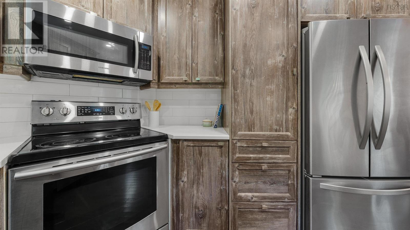 12 Maplewood Drive - Image 12