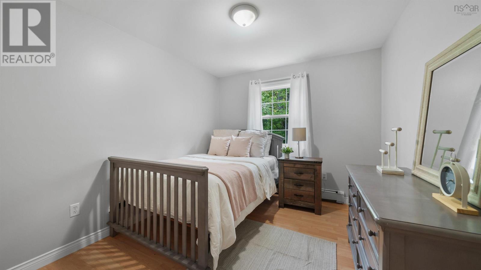 12 Maplewood Drive - Image 20