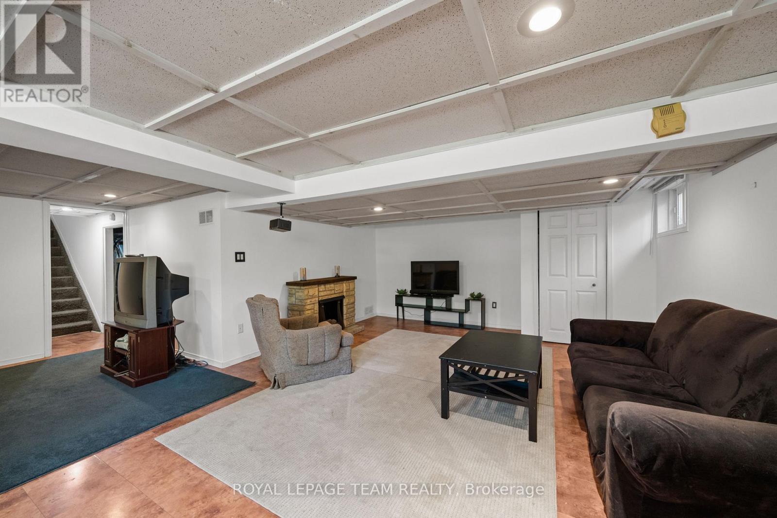 3 Bed, 1 Bath House for Sale in Ottawa – 5643 FICKO CRESCENT, Ottawa – MLS# X13746594 - Image 21