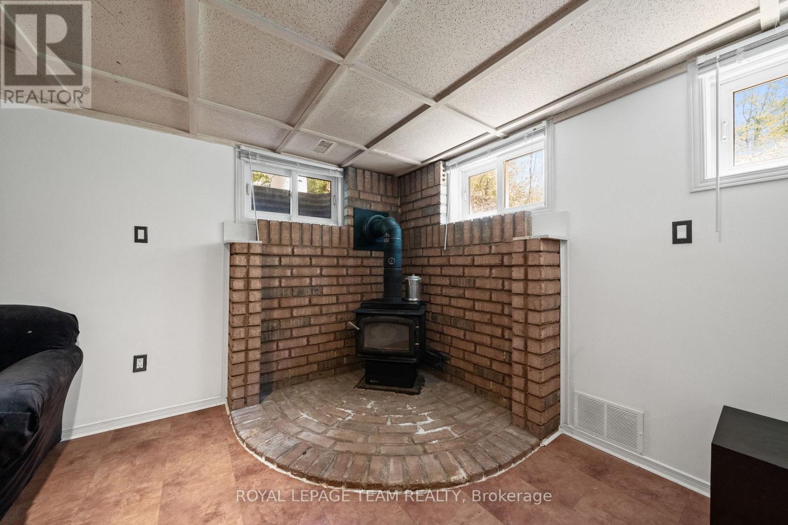 3 Bed, 1 Bath House for Sale in Ottawa – 5643 FICKO CRESCENT, Ottawa – MLS# X13746594 - Image 23
