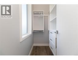 Primary Bedroom - 909 Bank St, Victoria, BC V8S4B1 Photo 16