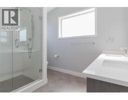 909 Bank St, Victoria, BC V8S4B1 Photo 26