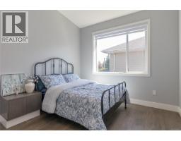 909 Bank St, Victoria, BC V8S4B1 Photo 27