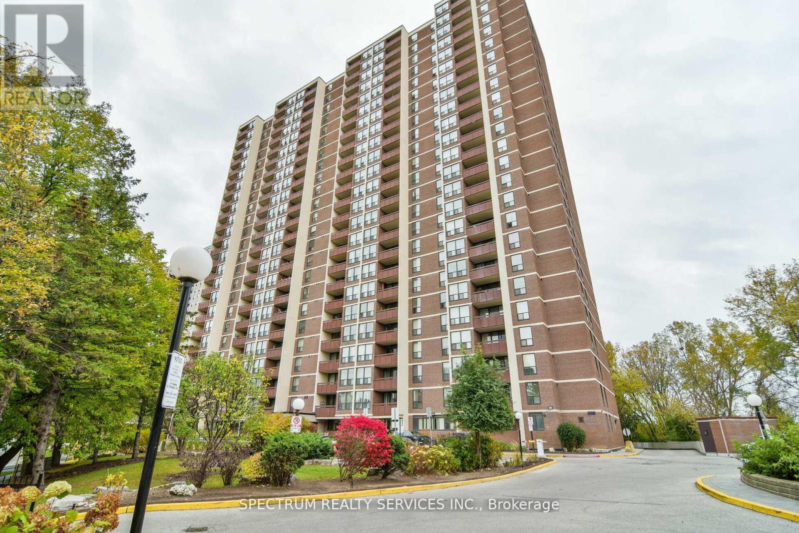 85 EMMETT AVENUE - 2