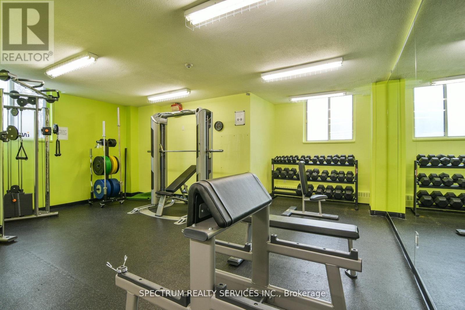 85 EMMETT AVENUE - Image 41