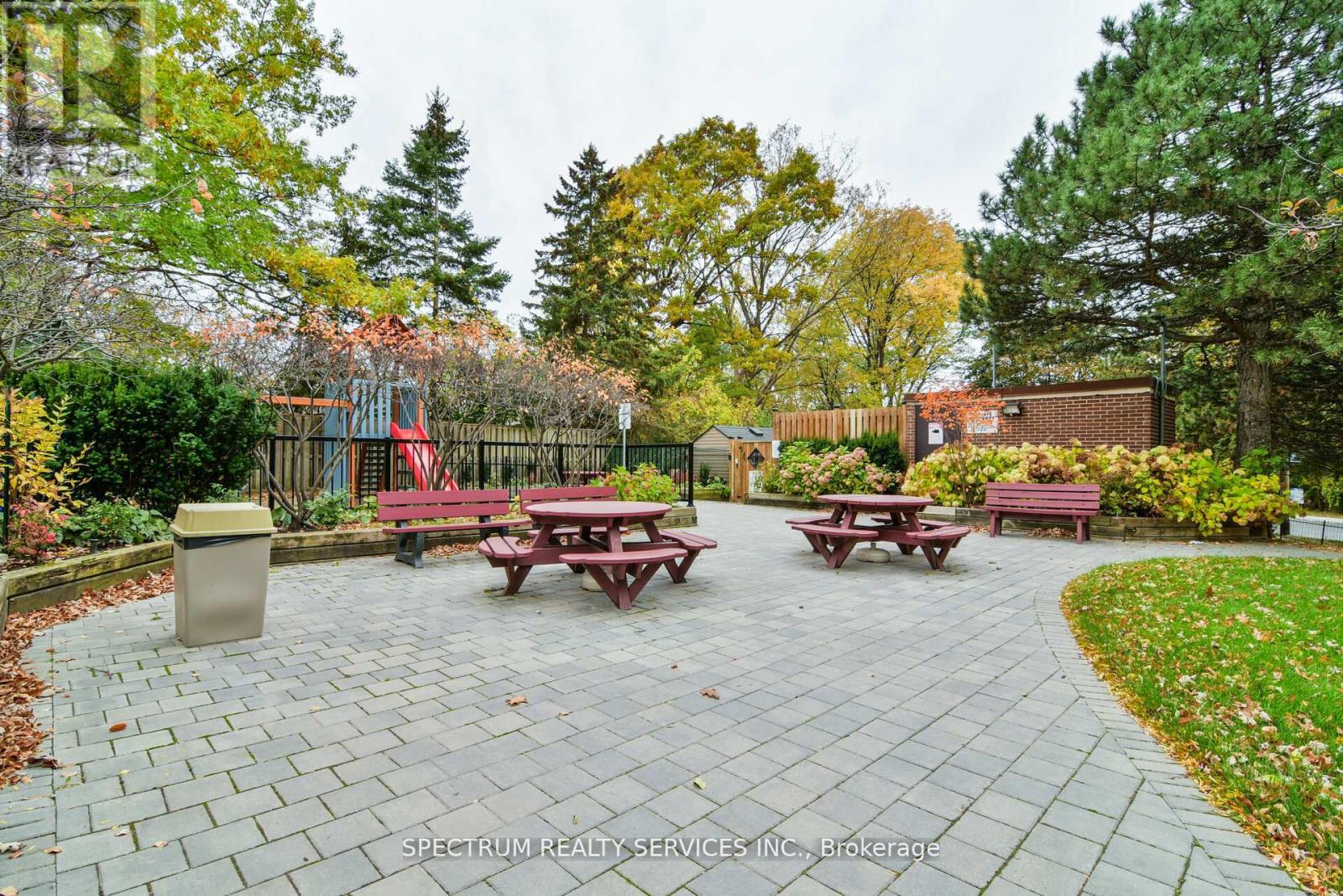 85 EMMETT AVENUE - Image 44
