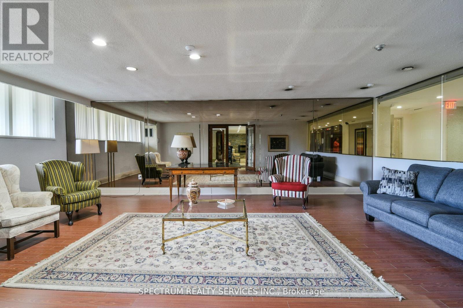85 EMMETT AVENUE - 6