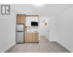 204 - 15 Thorburn Avenue, Toronto, ON M6K1C4 Photo 10