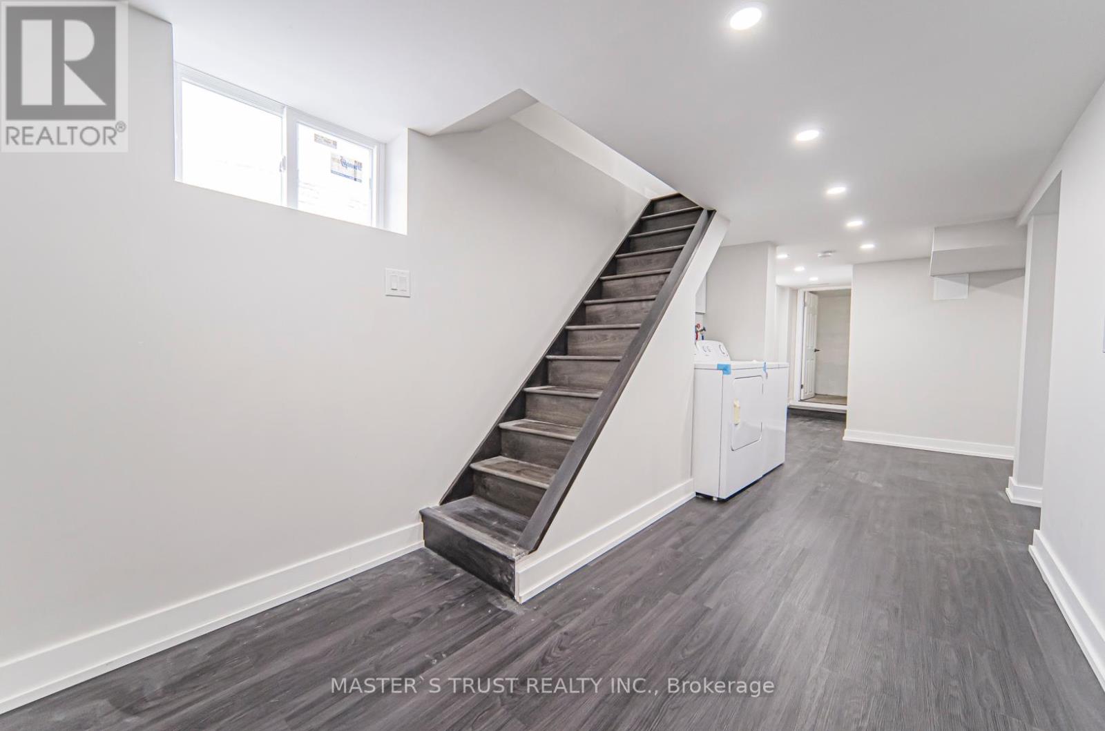 613 OLD WESTON ROAD - 40