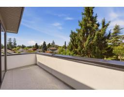1946 143a Street, Surrey, BC V4A7T1 Photo 18