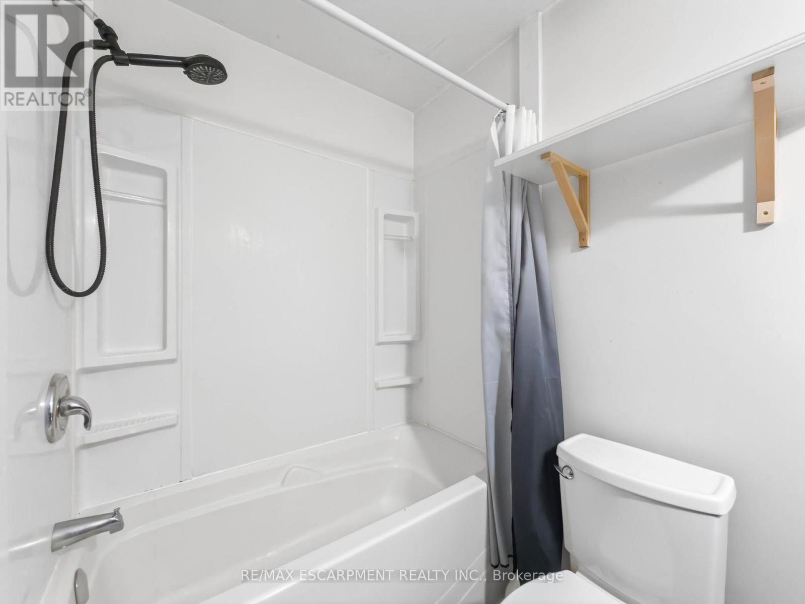 220 CAIRN STREET - Image 13