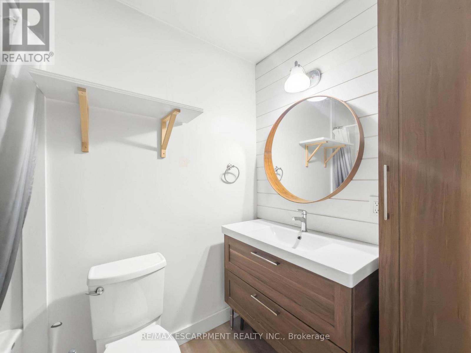 220 CAIRN STREET - Image 25