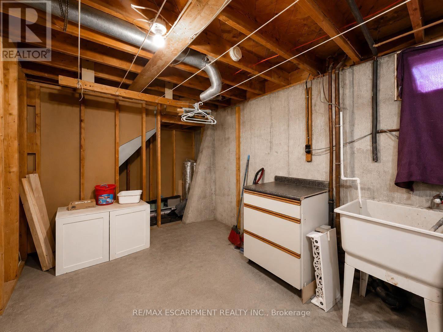 220 CAIRN STREET - Image 41