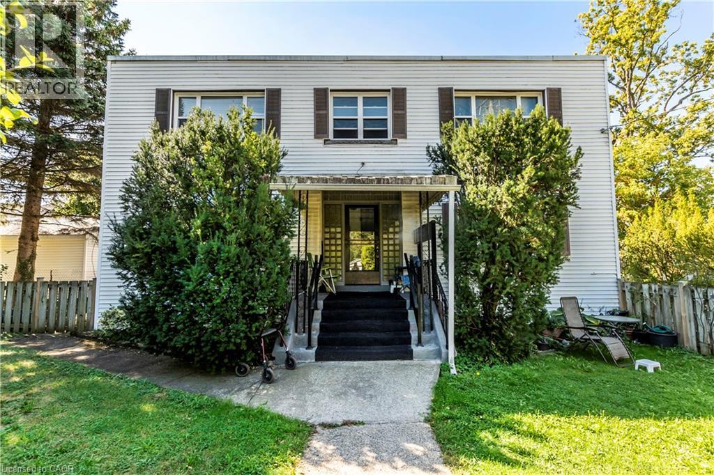 13 MCMASTER Avenue - 1