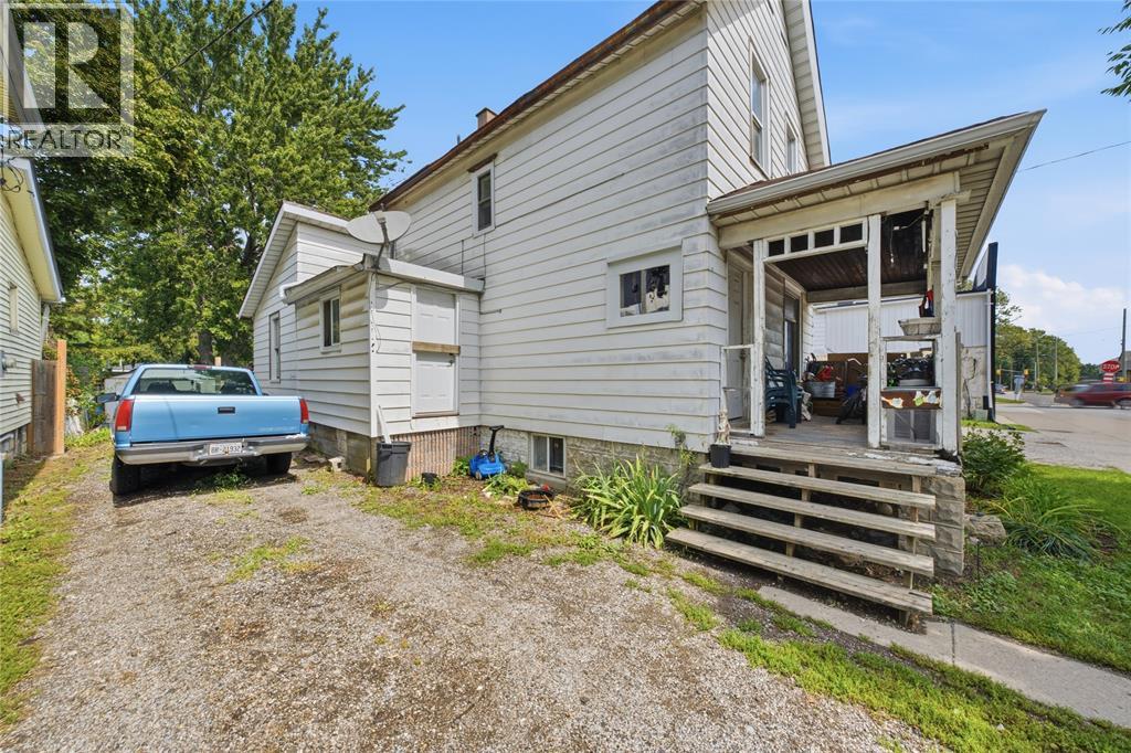 266 Devine STREET - 5