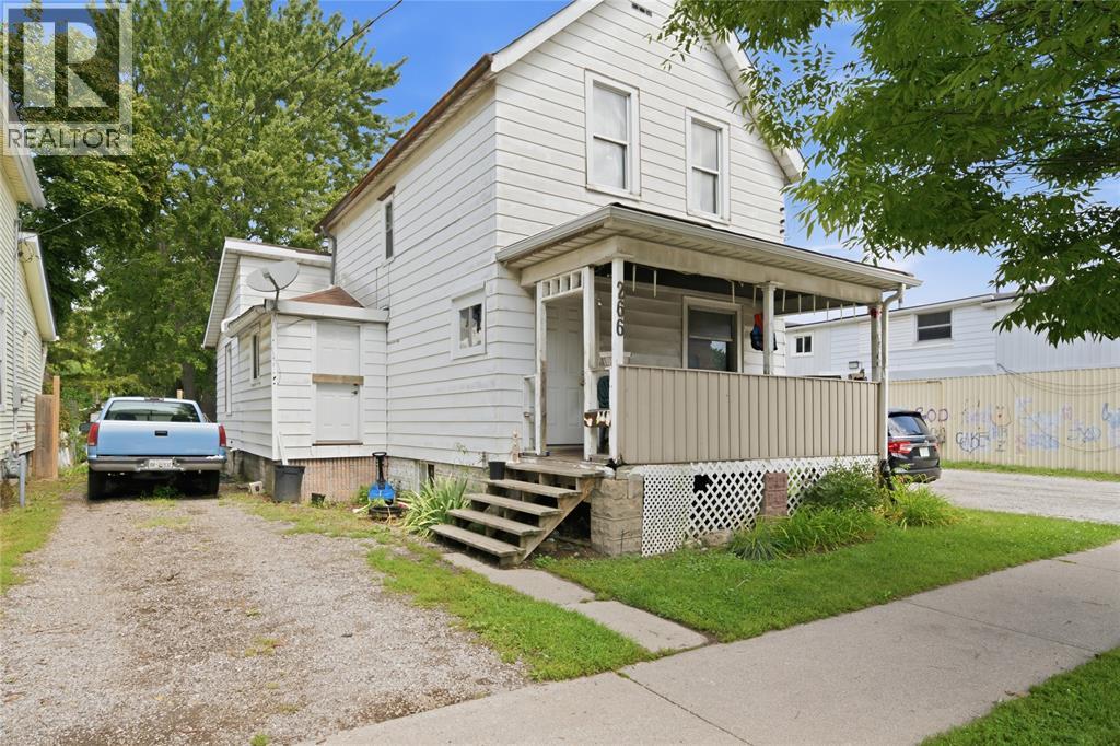 266 Devine STREET - 1